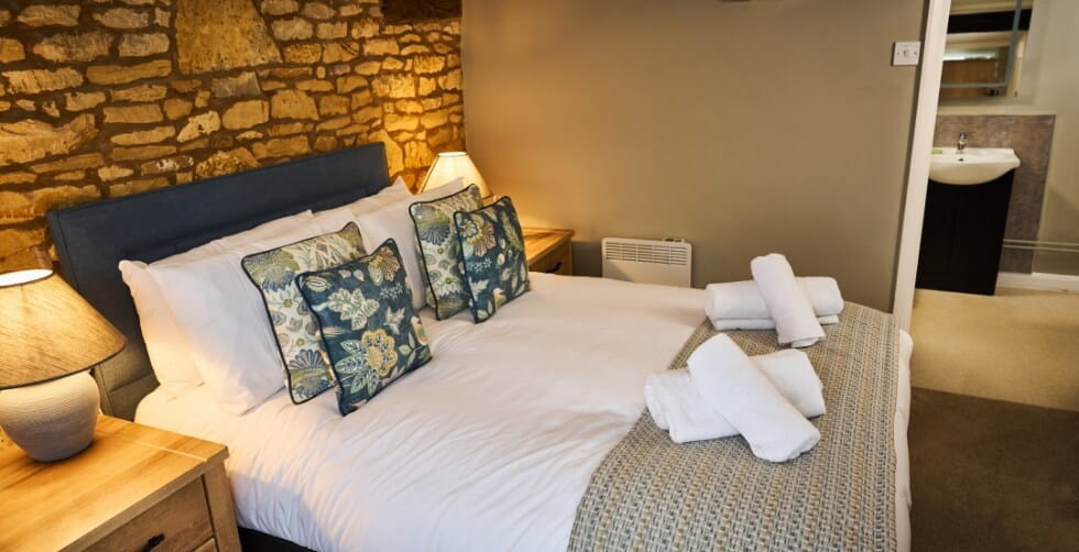 Robin Cottage double bedroom